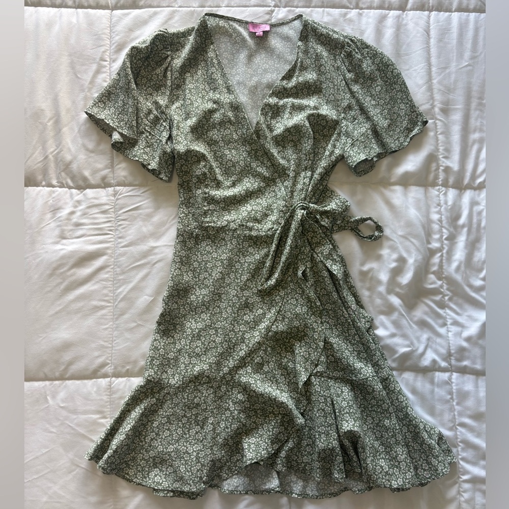 Mi Ami summer wrap dress - size small